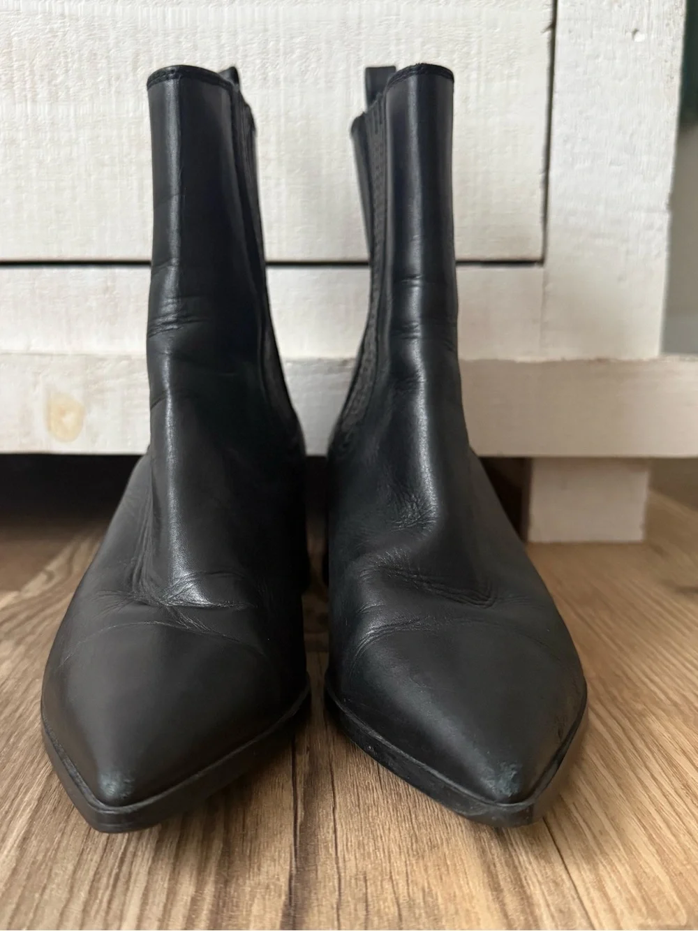 Zara Black Pointed-Toe Block Heel Chelsea Boots EU 38 Indie Sleek 90s Minimalist